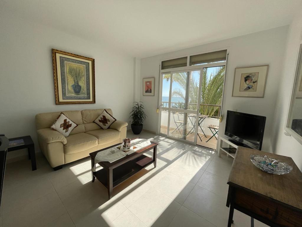 Apartamento Frente A La Playa Piso 3 Estepona Kültér fotó