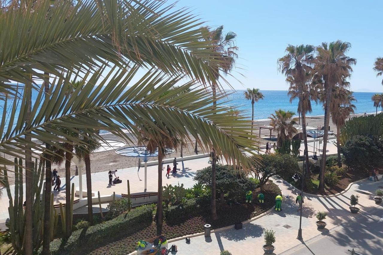 Apartamento Frente A La Playa Piso 3 Estepona Kültér fotó